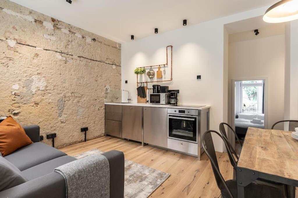 Coolest Apartment In Berlin, Easy Check-In, Industrial Style, Near City Center - Maisonette #2 Exterior photo