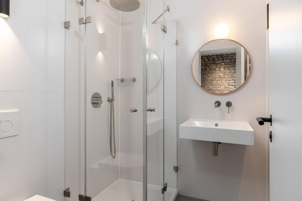 Coolest Apartment In Berlin, Easy Check-In, Industrial Style, Near City Center - Maisonette #2 Exterior photo